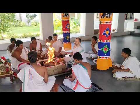 Diwali Special: 🌟 Maha Lakshmi Homam and Kubera Pooja from convenience of your home